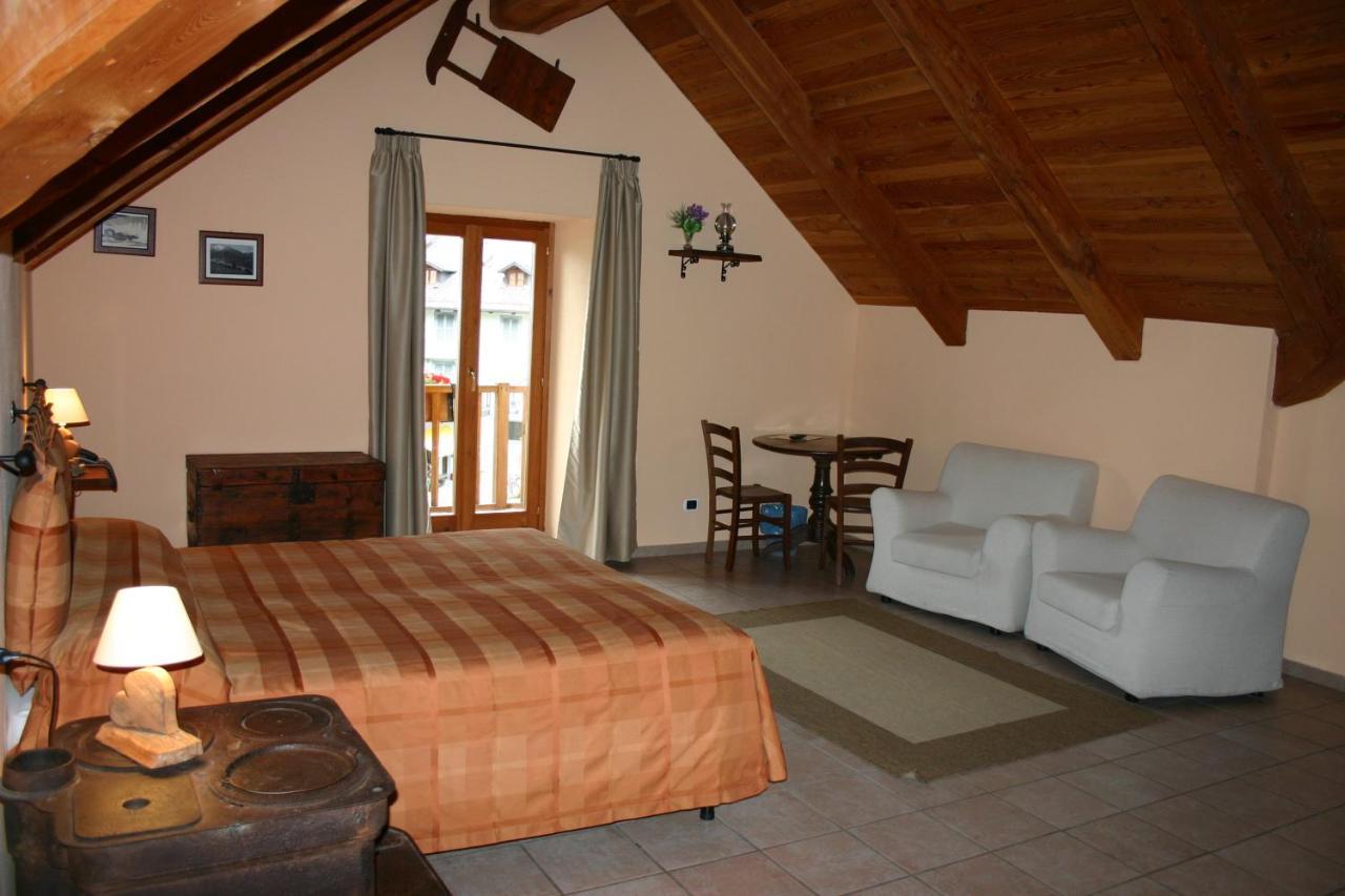 Hotel La Ginestra Cesana Torinese Exteriér fotografie